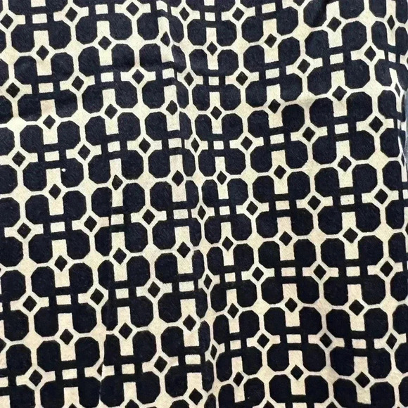 Women's Chain Print Ankle Pants Black & White​​ - Picture 2 of 8